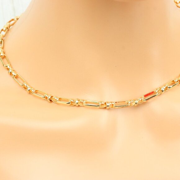 "Minimalist & Elegant Necklace Chain – Perfect for Women & Girls | UNVRC1558 - Picture 10 of 10